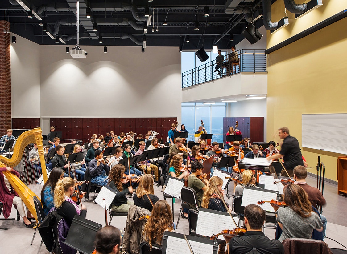Anchoring the academic wings of the School of Music are the 250 seat band room and the stepped 150 seat choir recital room – featuring carefully-tuned spaces for practice and performance.